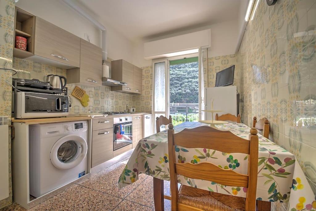Mariani'S Home Finale Ligure Buitenkant foto