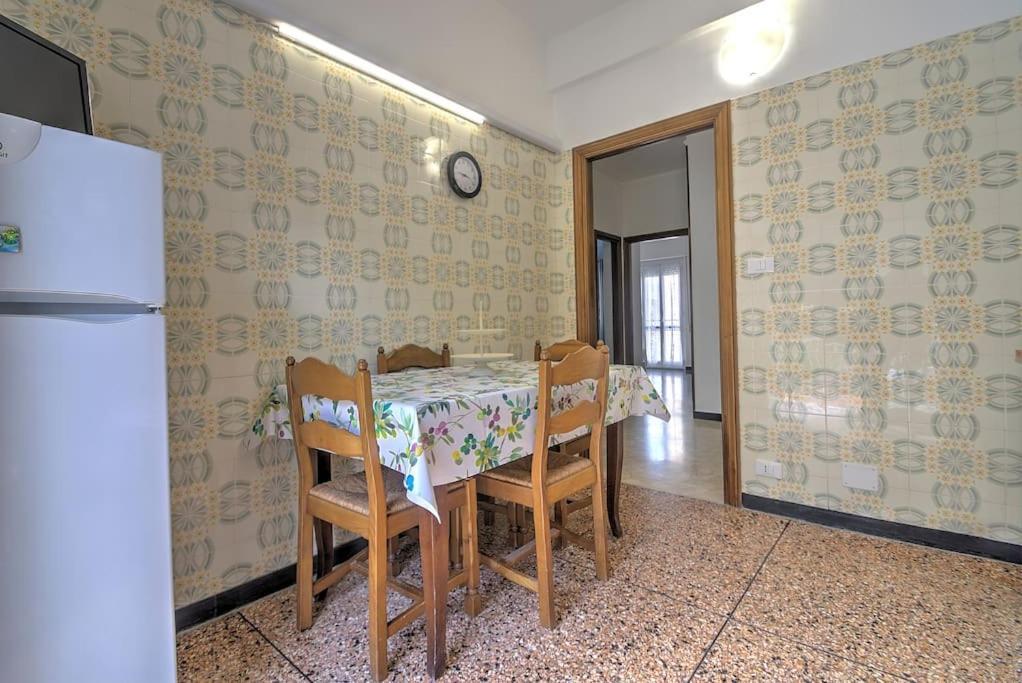 Mariani'S Home Finale Ligure Buitenkant foto